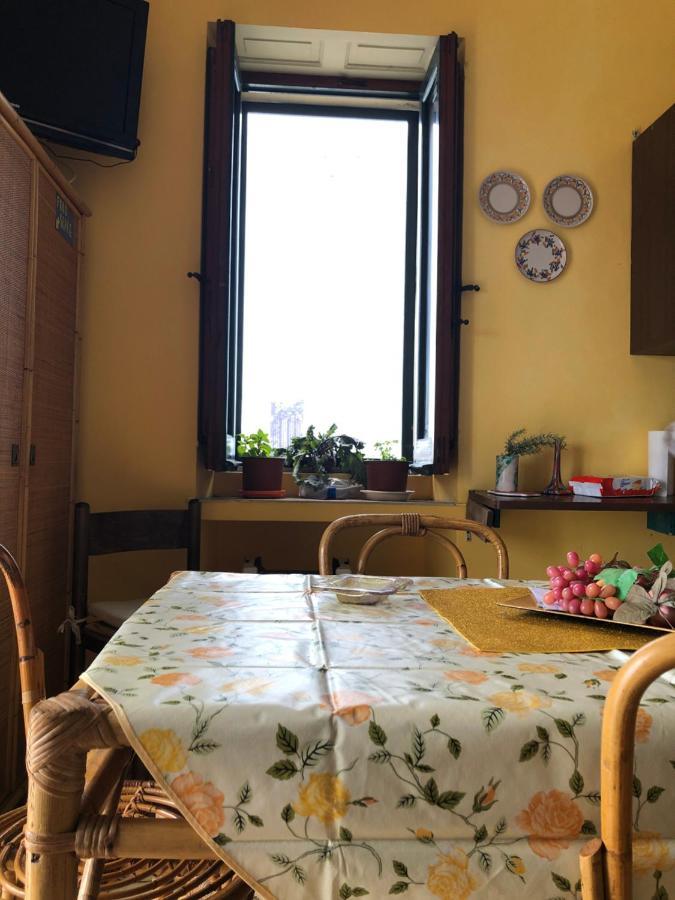 Hostel Beach House Giardini Naxos Luaran gambar